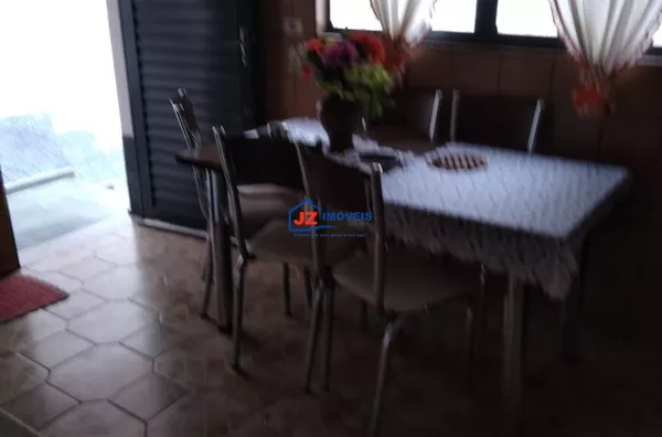 Casa para venda com Salão Comercial,  Centro, Mairinque