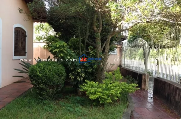 CASA TERREA EM Jardim Cruzeiro