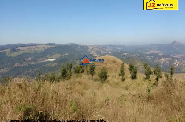 ÁREA INDUSTRIAL EM Distrito Industrial