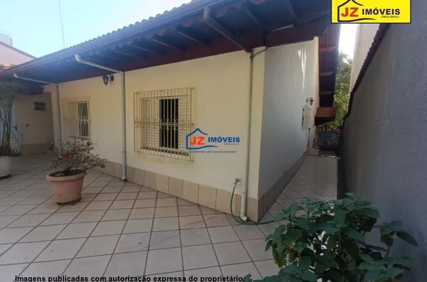 CASA TERREA EM JD MENY