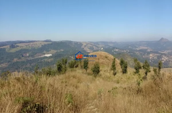 ÁREA INDUSTRIAL EM Distrito Industrial