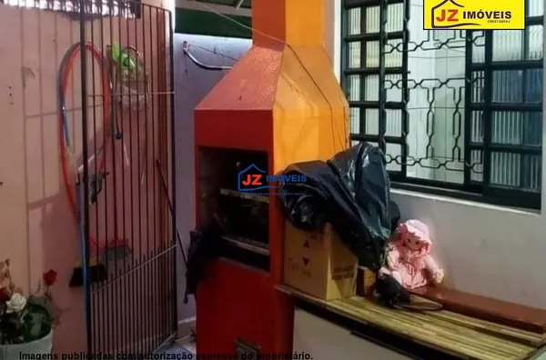 CASA TERREA EM JD ESTHER