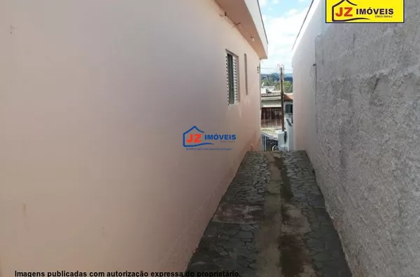 CASA TERREA EM JD Cruzeiro