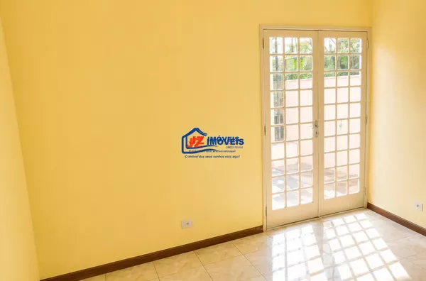 CASA TERREA EM TABOÃO