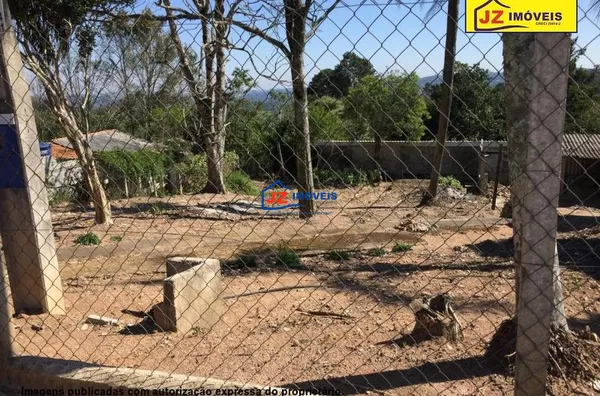 SOBRADO EM VILA VILMA