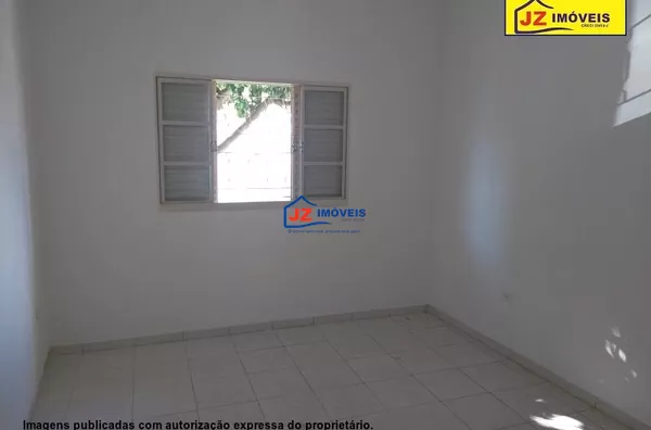 COMERCIAL EM PQ IX DE JULHO