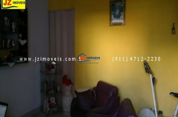 CASA TERREA EM CENTRO