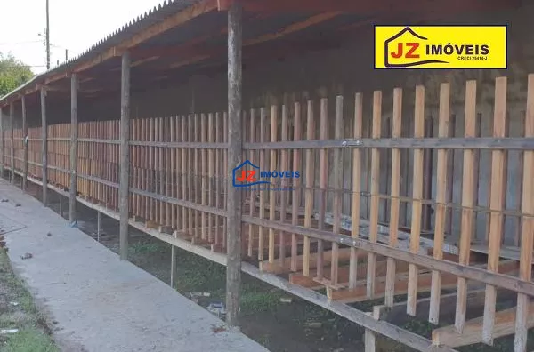 CHACARA EM VILA PERUÍBE