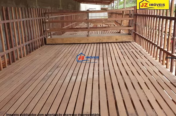 CHACARA EM VILA PERUÍBE