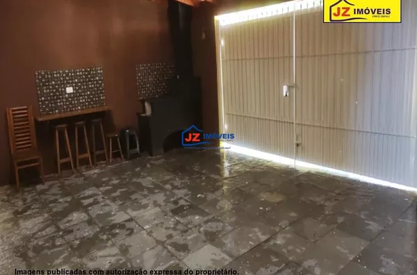 CASA TERREA EM JD SANTA MARIA