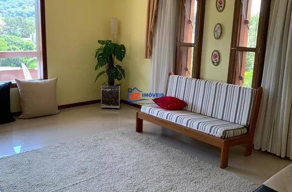 Sobrado para venda e aluguel, 6 quarto(s),  Jd Meny, São Roque