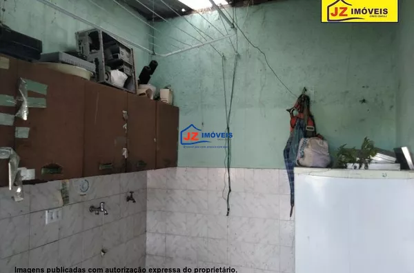 CASA TERREA EM CENTRO