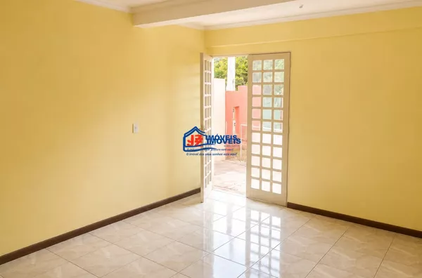 CASA TERREA EM TABOÃO