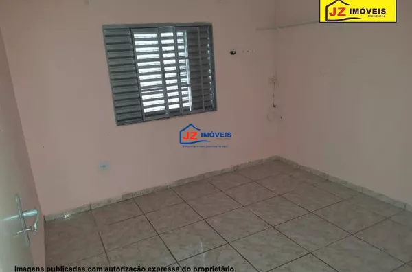 CASA TERREA EM Guaçu