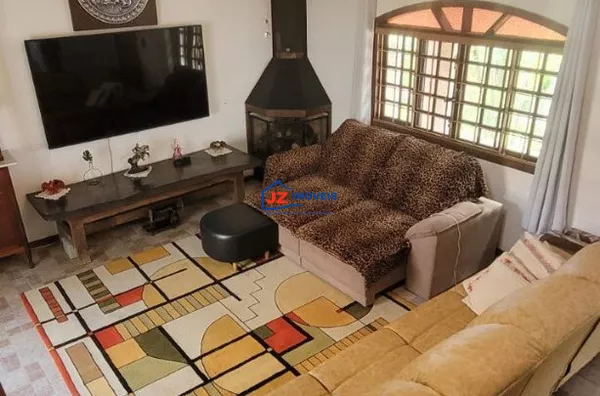 Chácara para venda, 4 quarto(s),  Pouso Alegre, Mairinque