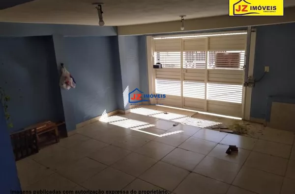 SOBRADO EM Reneville