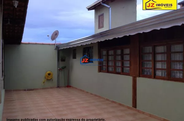 CASA TERREA EM Vinhas do Sol