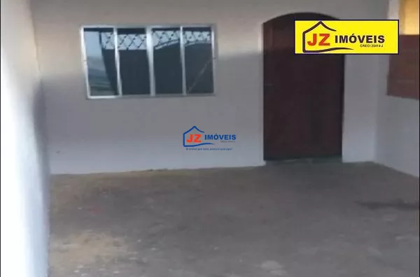 CASA TERREA EM CAMBARÁ