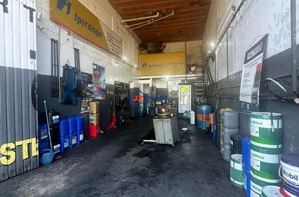 PREDIO COMERCIAL COM CASA  EM JD CARAMBEÍ