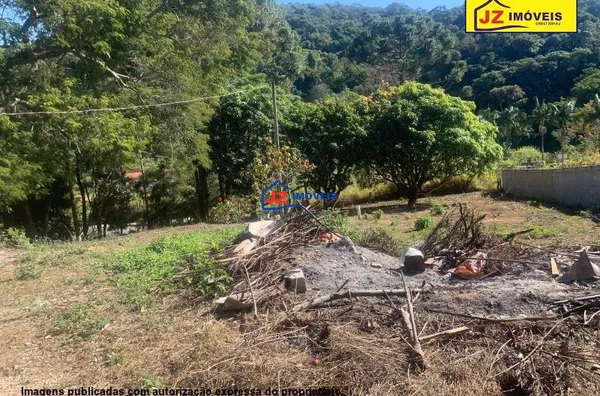 CASA TERREA EM VINHEDOS II