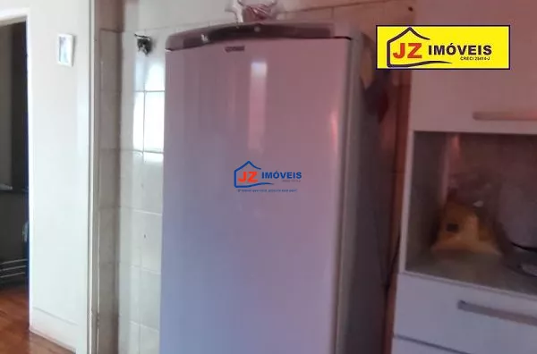 CASA TERREA EM CENTRO