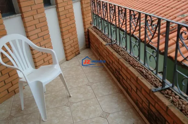 Casa para venda com Salão Comercial,  Centro, Mairinque