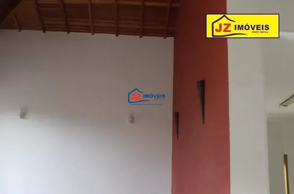 CASA TERREA EM ALTO DA SERRA