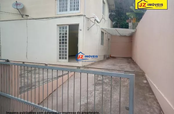 CASA TERREA EM TABOÃO