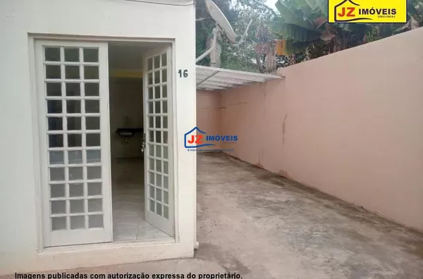 CASA TERREA EM Taboão
