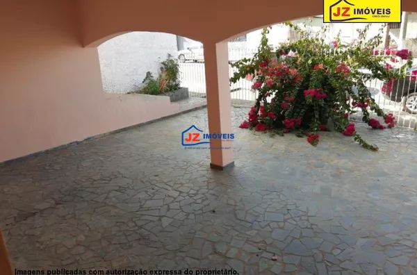 CASA TERREA EM JD Cruzeiro