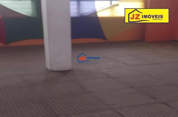 GALPAO EM CENTRO