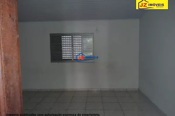 CASA TERREA EM Guaçu