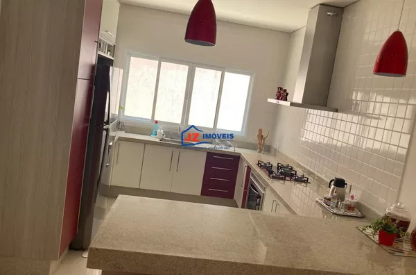 Casa assobrada em condomínio para venda, 4 quarto(s),  Taipas De Pedras (mailasqui), São Roque