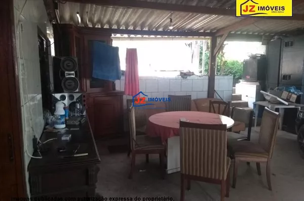 CASA TERREA EM VILA AMARAL