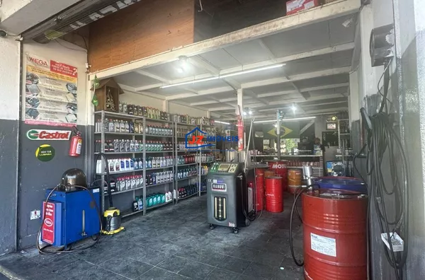 PREDIO COMERCIAL COM CASA  EM JD CARAMBEÍ