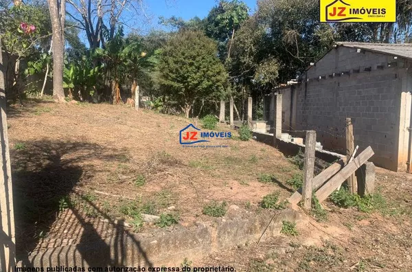 CASA TERREA EM VINHEDOS II