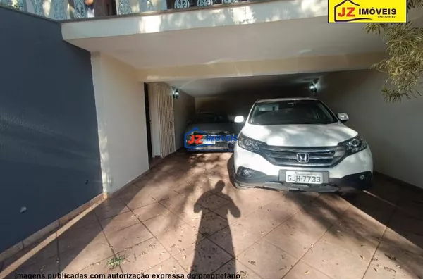 CASA TERREA EM JD MENY