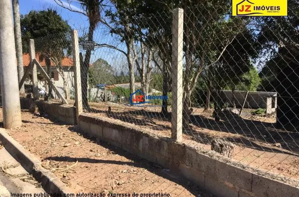 SOBRADO EM VILA VILMA