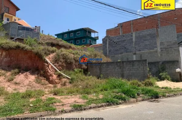 TERRENO EM JARDIM DO SOL