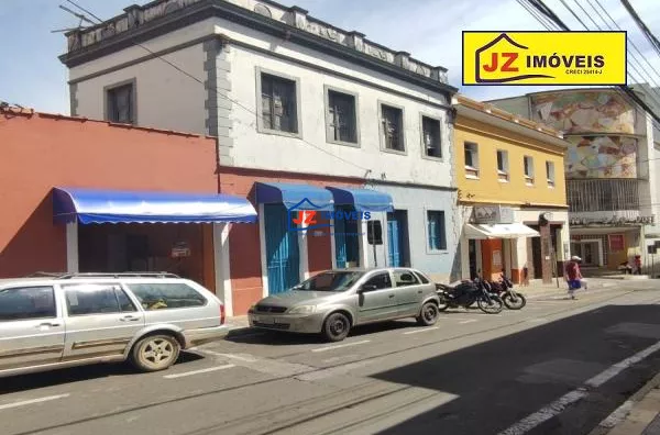 CASA TERREA EM Centro