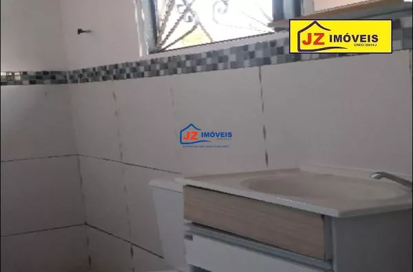 CASA TERREA EM CAMBARÁ