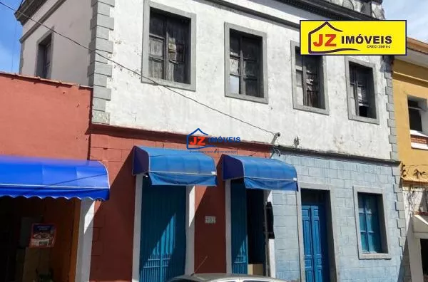 CASA TERREA EM Centro