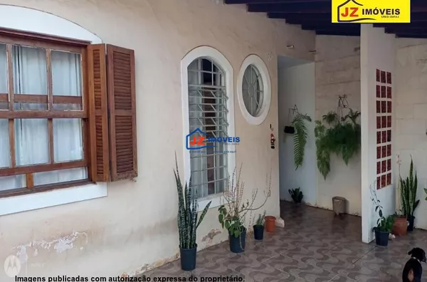 CASA TERREA EM VL SANTA RITA