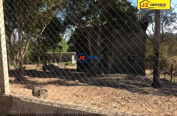 SOBRADO EM VILA VILMA