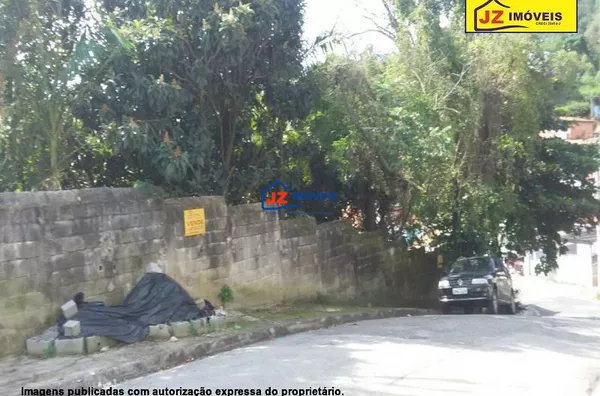 TERRENO EM Junqueira