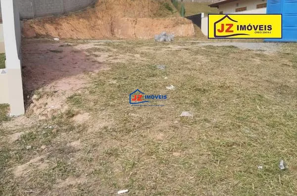 TERRENO EM TAIPAS DE PEDRA