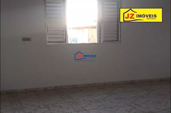 CASA TERREA EM CAMBARÁ