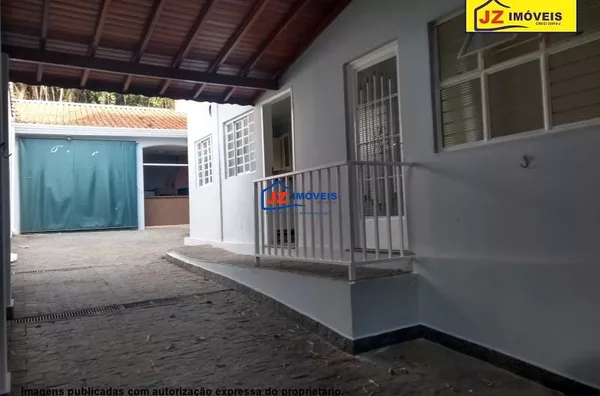 COMERCIAL EM PQ IX DE JULHO