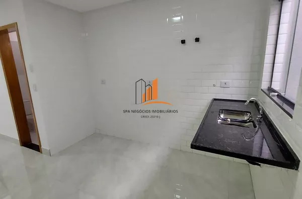 Sobrado de Luxo à Venda - 3 Dormitórios, 1 Suíte - Excelente Localização!Preço: R$ 890.000Descrição: Descubra o seu novo lar neste magnífico sobrado de 160m², com acabamento de alto padrão e localização privilegiada. Este imóvel oferece:3 dormitórios,
