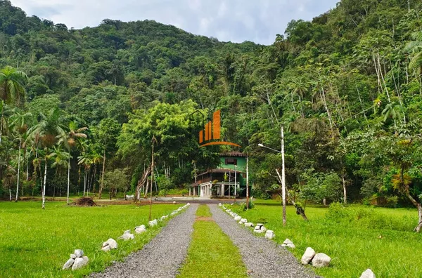Sobrado com 3 dormitórios à venda por R$ 3.480.000,00 - Ubatuba - Ubatuba/SP